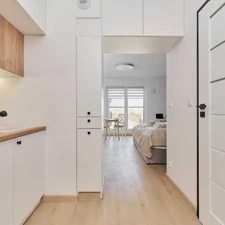 アパート New Studio Teczowa With Free Garage By Renters ヴロツワフ