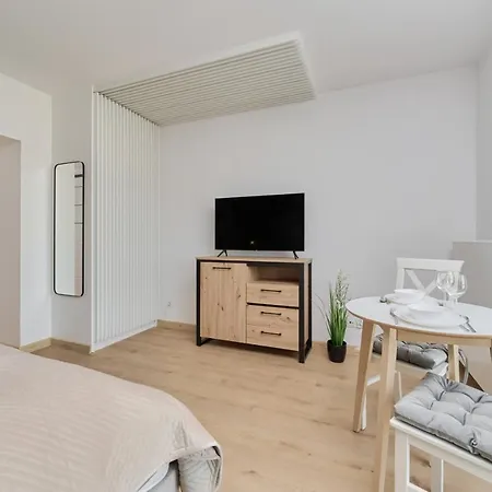 アパート New Studio Teczowa With Free Garage By Renters